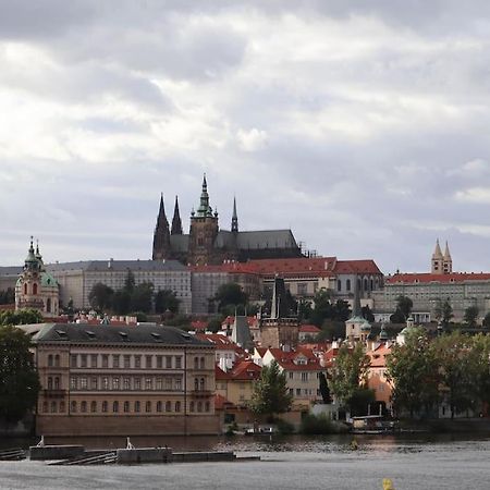 Modern Apartment In The Center Of Prag Eksteriør billede