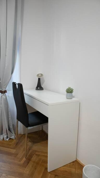 Modern Apartment In The Center Of Prag Eksteriør billede